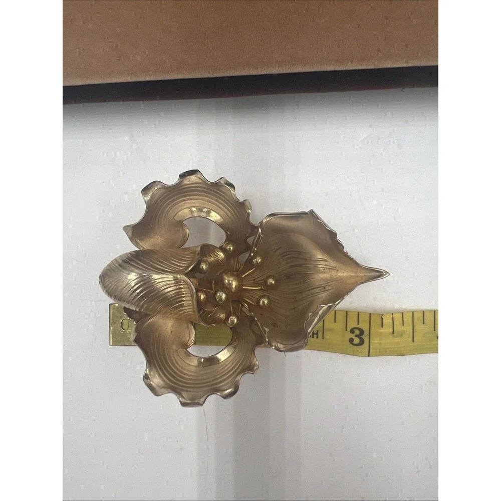 Vintage  Orchid Flower Brooch Large Goldtone Flower Jewelry 3 Dimensional Iris